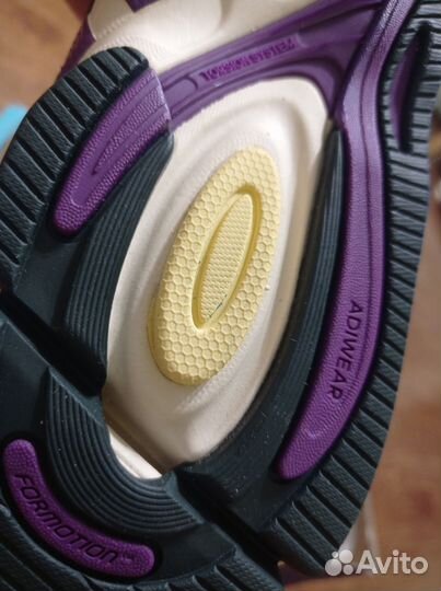 Adidas Originals Response CL