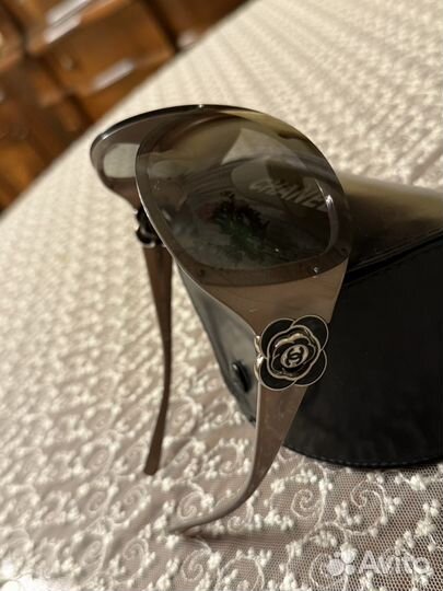 Солнцезащитные очки женские брендовые