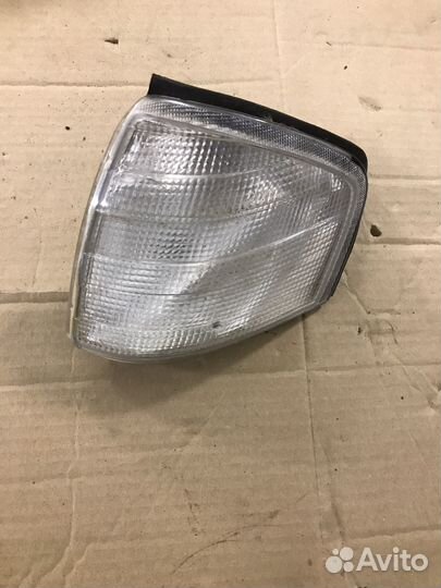 Указатель поворота правый Mercedes w202 (4708)