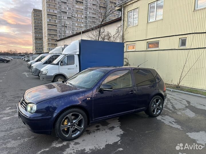 Volkswagen Golf 1.4 МТ, 1998, 199 000 км