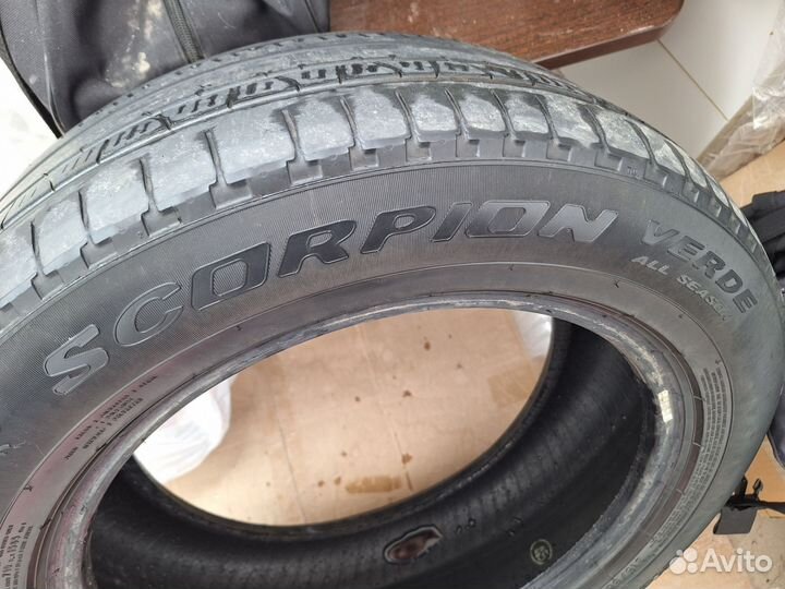 Pirelli Scorpion Verde All Season 215/60 R17 96