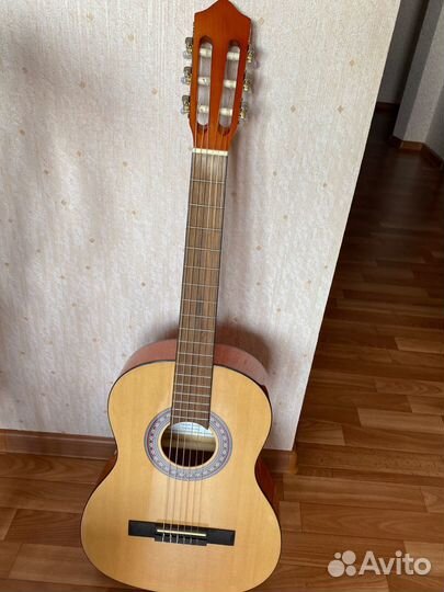 Детская гитара