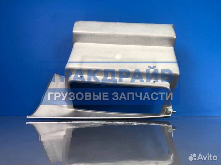 Декоративная накладка ступени Фав J7 левая