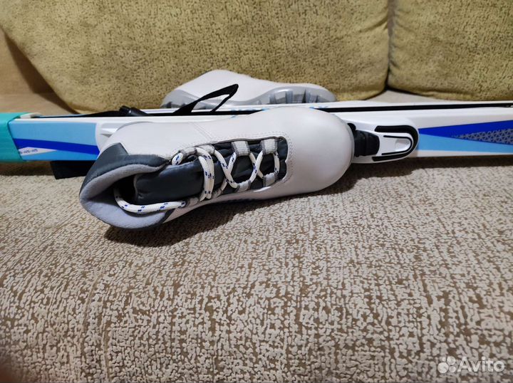 Лыжи+палки+ботинки 32р