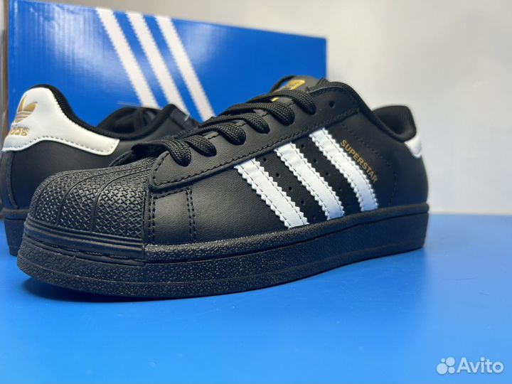 Adidas superstar black