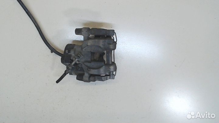 Суппорт Audi Q3 2018, 2021