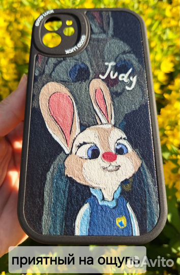 Чехол на iPhone 11