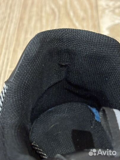 Кроссовки женские черные 40