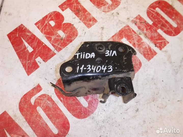 Кронштейн задней балки Nissan Tiida (C11) 2004-20