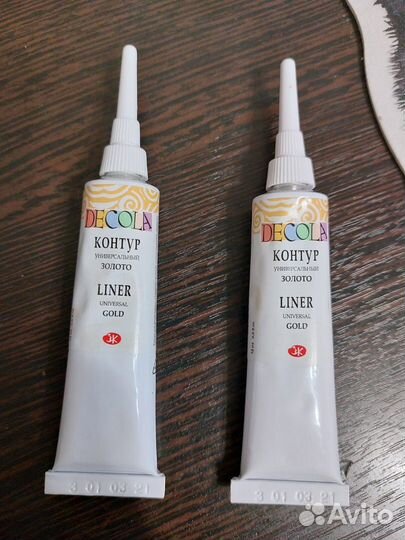 Акриловый контур золото