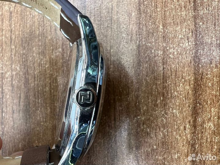 Наручные часы Naviforce