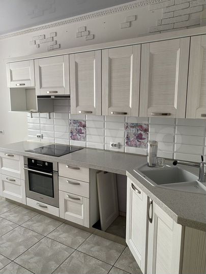 2-к. квартира, 76,8 м², 7/9 эт.