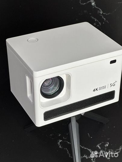 Проектор X8
