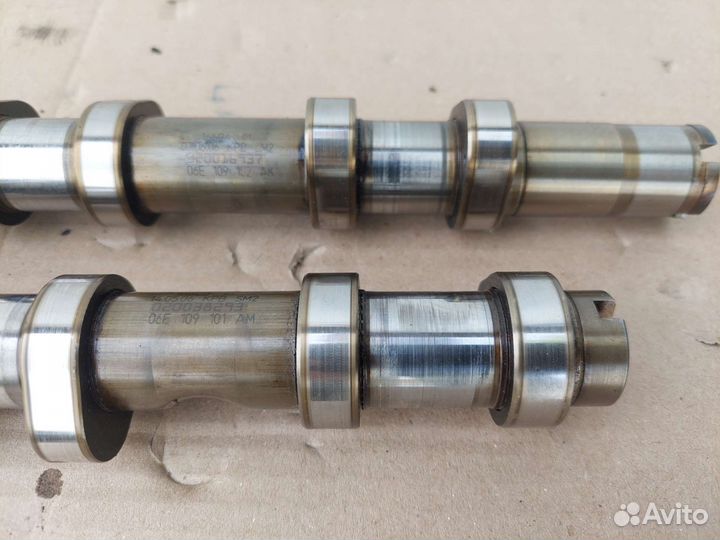 Распредвал впускной-выпускной Audi A6 C6 AUK 3.2