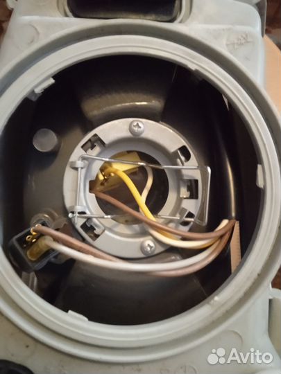 Фара праваяфольцваген