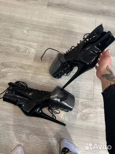 Стрипы pleaser тройки