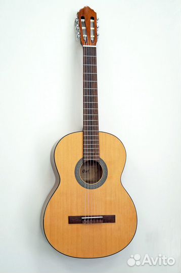 Классическая гитара 4/4, глянцевая, Cort AC100-SG