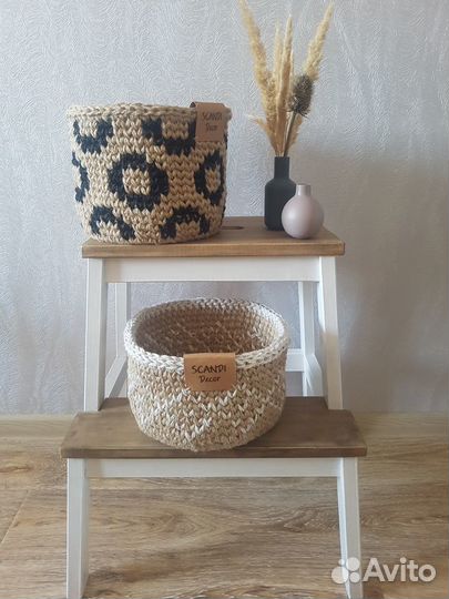 Корзина из джута с узором 