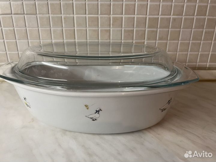 Гусятница овальная с крышкой Thun Гуси 2,5л