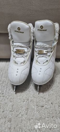 Коньки фигурные 37 размер в идеальном состоянии