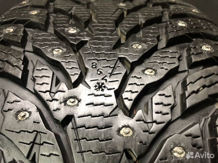 Nokian Tyres Hakkapeliitta 9 SUV 275/45 R21 110T