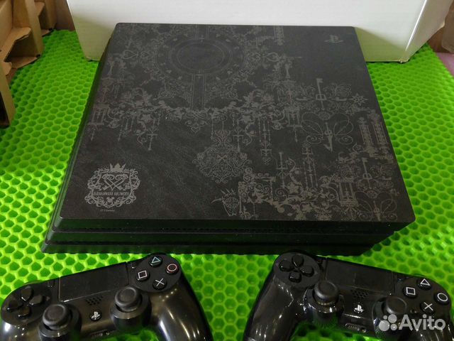 Sony PS4 PRO 1TB Эксклюзив KingDom Hearts