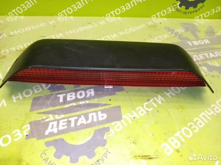 Стоп-сигнал Toyota Matrix 1ZZ-FE 2003Г.в