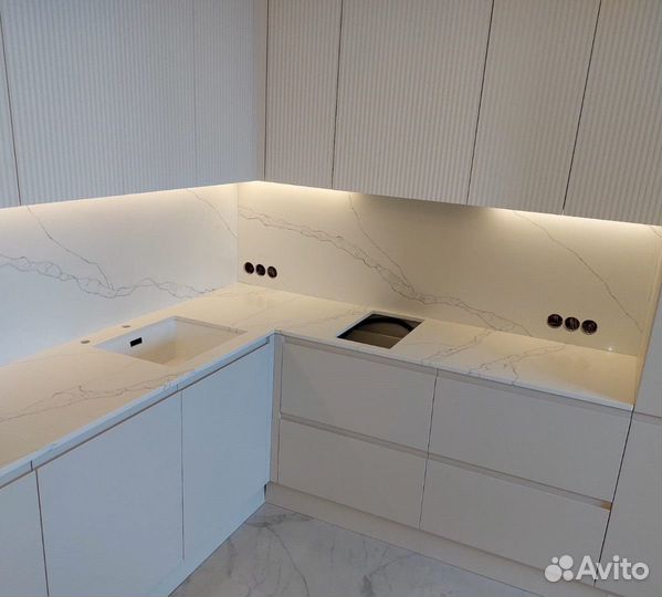 Подоконник из кварцевого агломерата