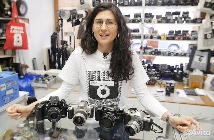 Продавец в фотомагазин