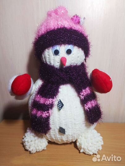 Игрушка снеговик вязаный новогодний