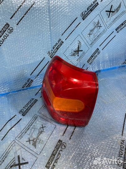 Фонарь задний левый Toyota Land Cruiser 200 2012