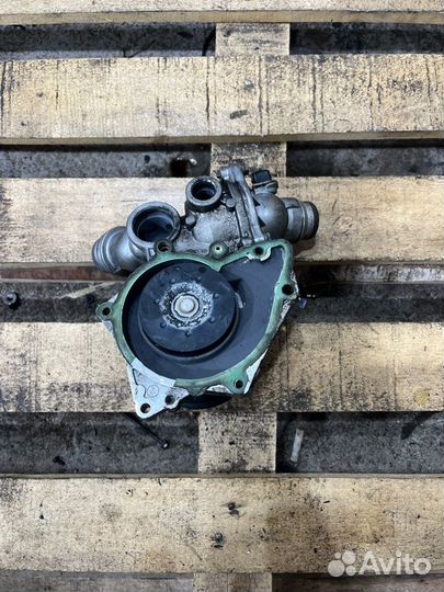 Помпа Bmw 7 E38 M62B35 1999