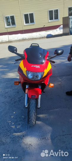 Мотоцикл Хонда CBR 600F3