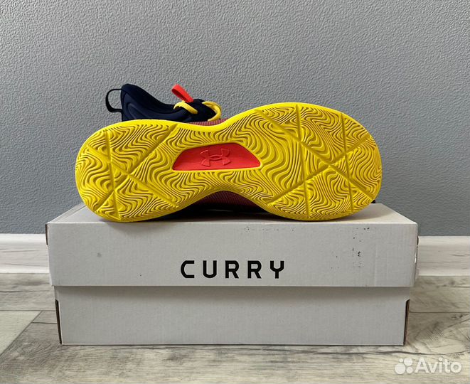 Кроссовки Under Armour Curry Hovr Splash