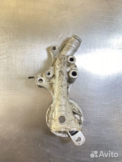 Корпус масляного фильтра Mitsubishi Galant 1993 19