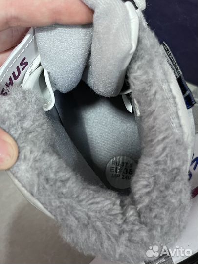 Лыжные ботинки