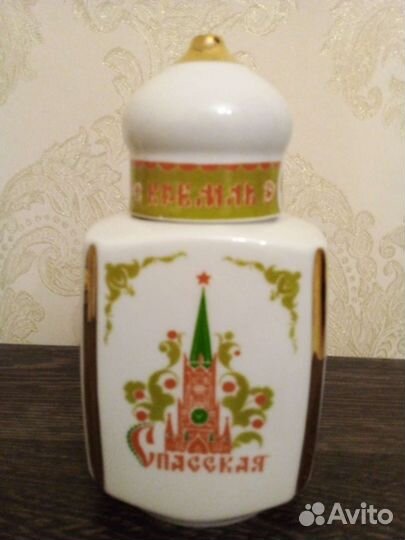Чайница Москва Кремль Спасская башня