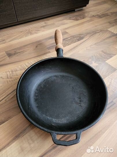 Чугунная сковорода