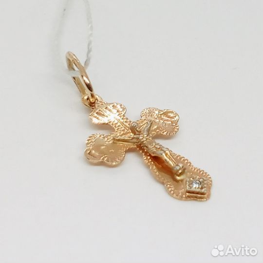 Золотая подвеска с камнем