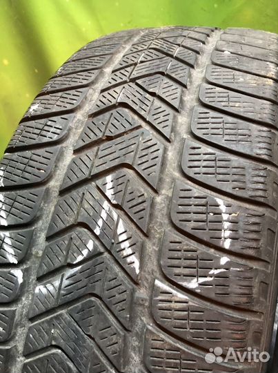 Pirelli Scorpion Winter 265/45 R21