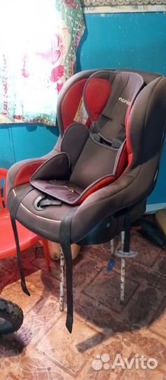 Автокресло без замка. Ремни есть замка нет