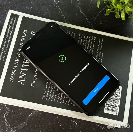 iPhone Xr, 64 ГБ