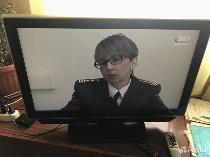 Телевизор JVC 32 и приставка