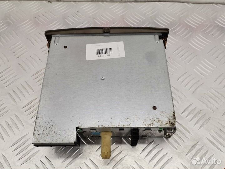 Магнитола для Renault Scenic 2 8200300860