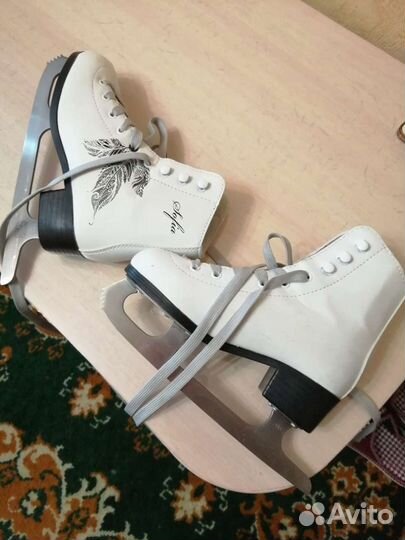 Коньки фигурные
