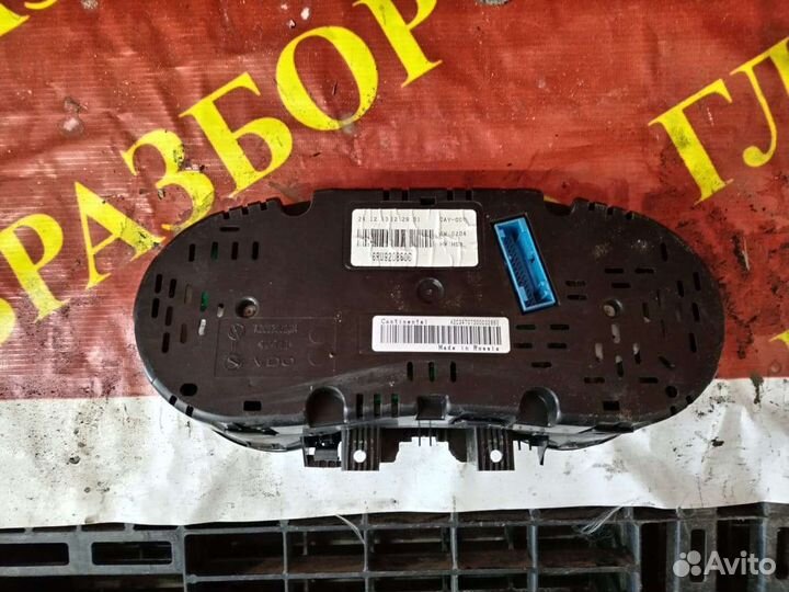 Приборная панель на volkswagen polo