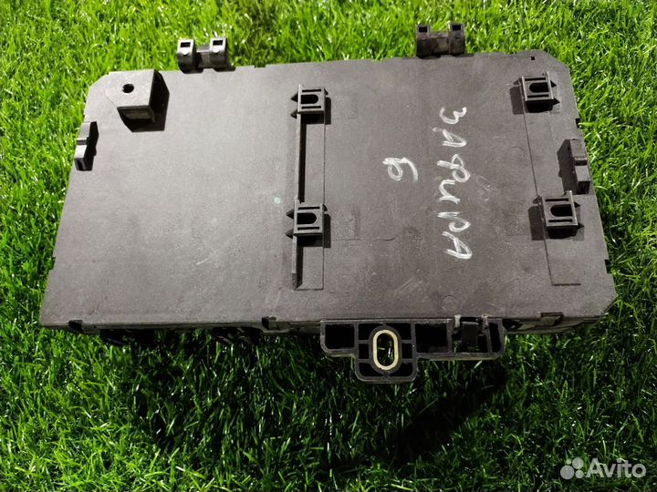 Блок предохранителей opel Zafira (B) II