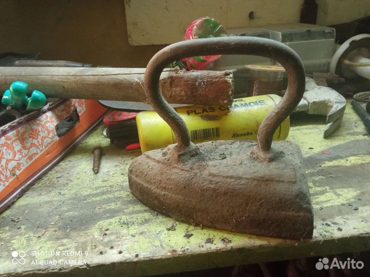 Утюг старый