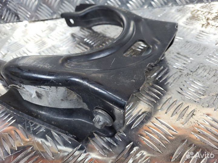 Рычаг передний левый Peugeot 407 ES9A