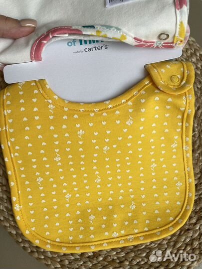 Нагрудники Carters новые комплект 3 шт